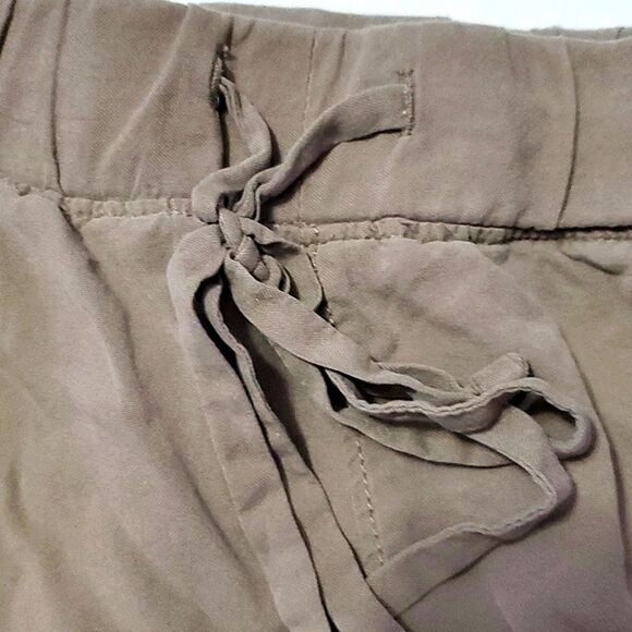 Guess Boho Chic Light Chocolate Silk Wide Waistband Flowy Shorts Size S - Picture 3 of 8